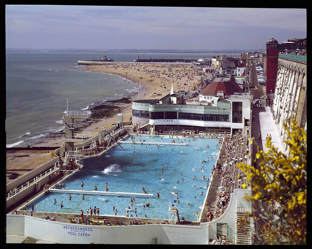 The Bathing Pool, Ramsgate by ELmar Ludwig