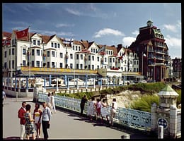 Butlin's Queens Hotel by Elmar Ludwig Exclusive John Hinde Print